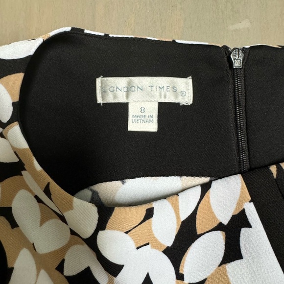 New feminine dress for every day design for most body types hand wash cold. - Picture 7 of 8